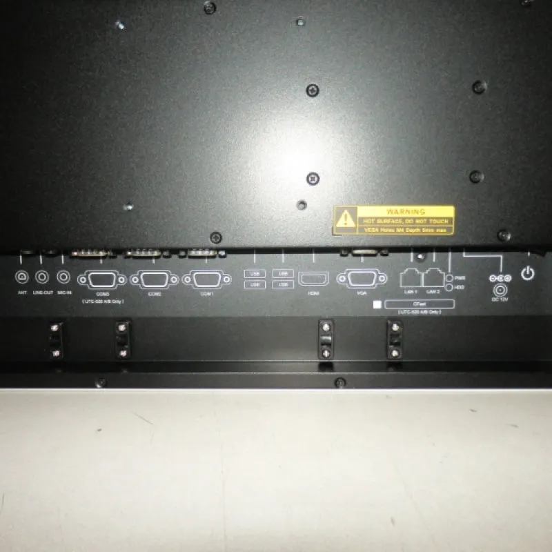 Advantech 21.5" PCT.T/S LCD Panel with AMD T40E /4G Memory UTC-520A-PE