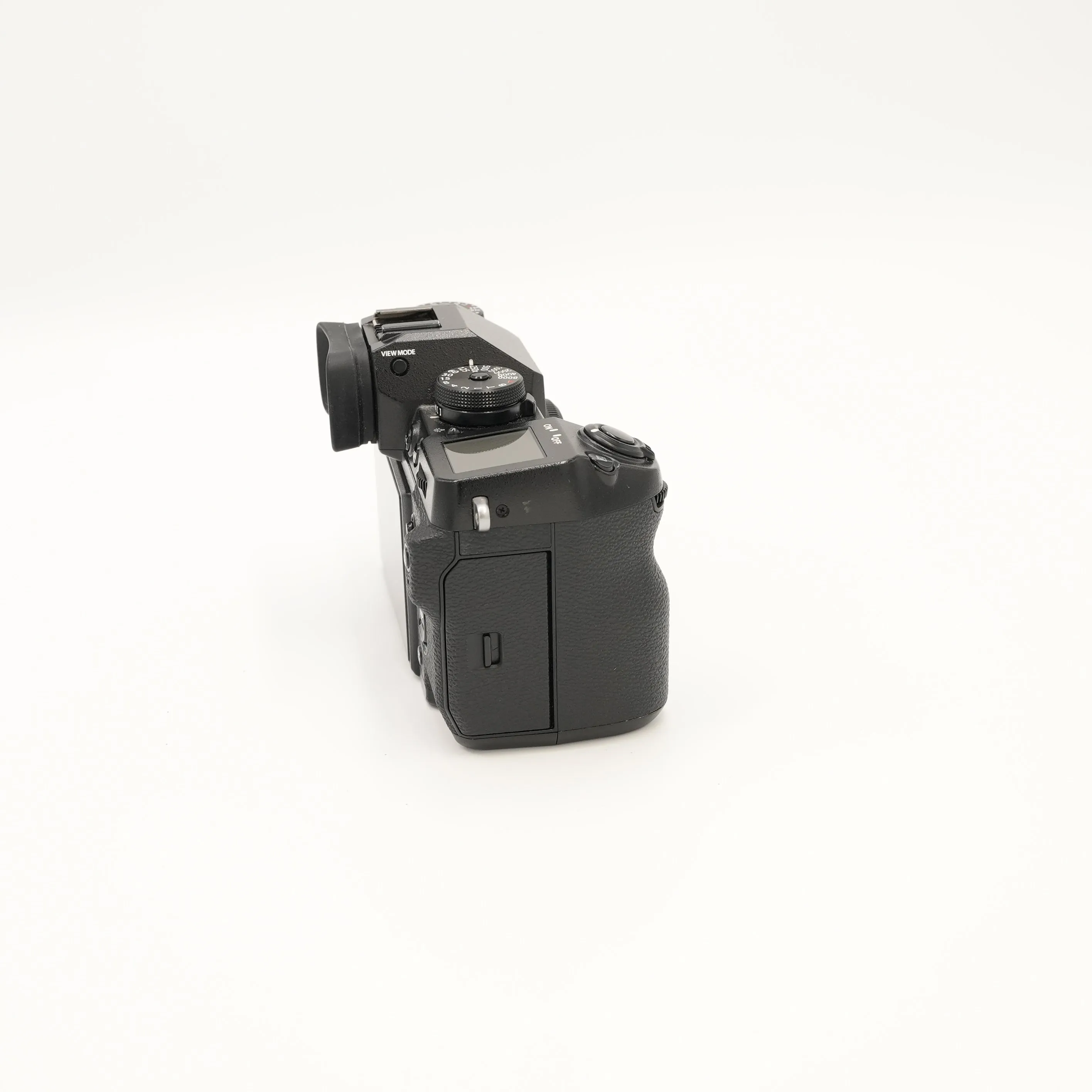 FUJIFILM X-H1 Mirrorless Digital Camera (Body Only) *USED*
