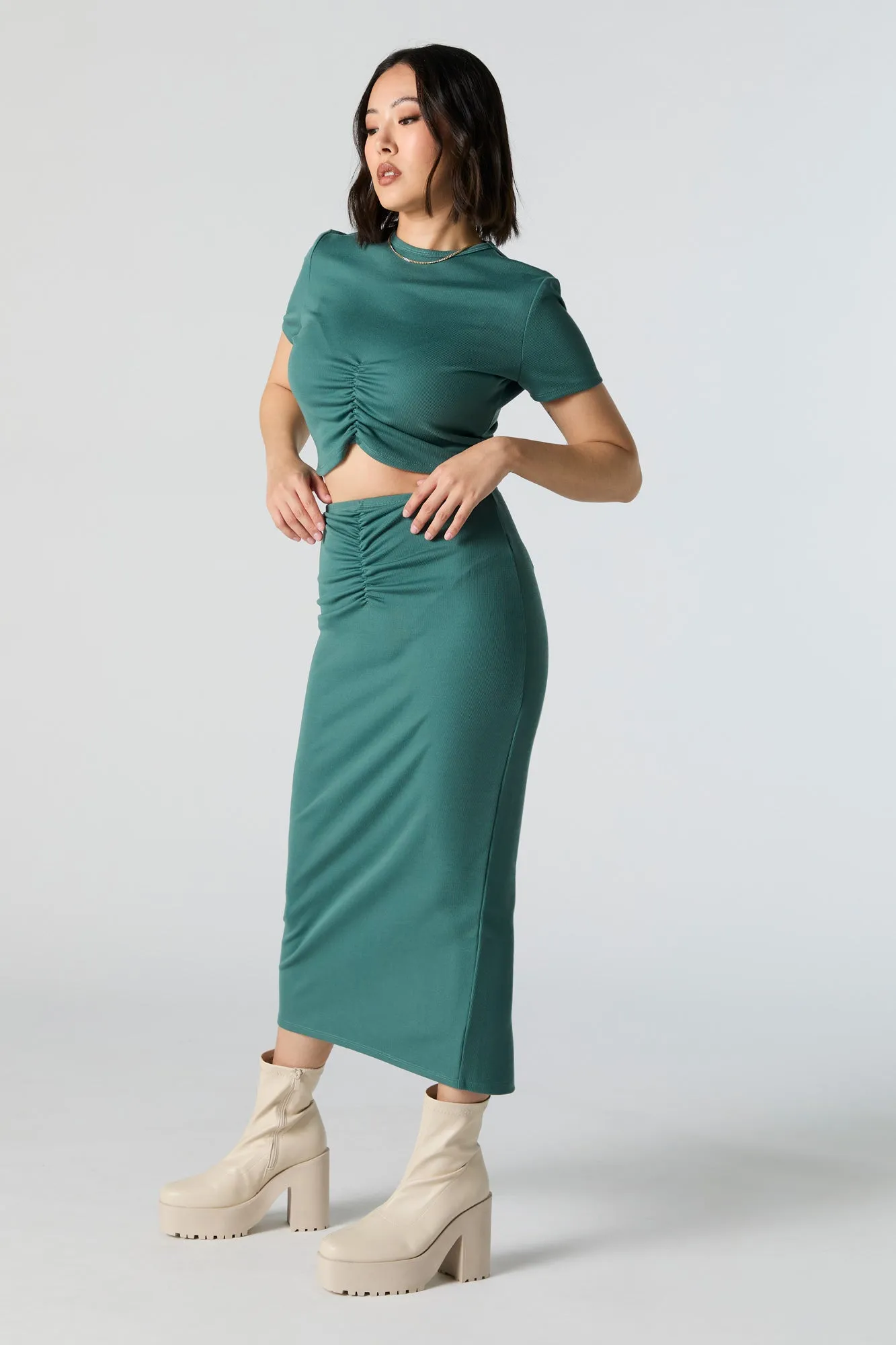 Jupe midi à taille haute cintrée