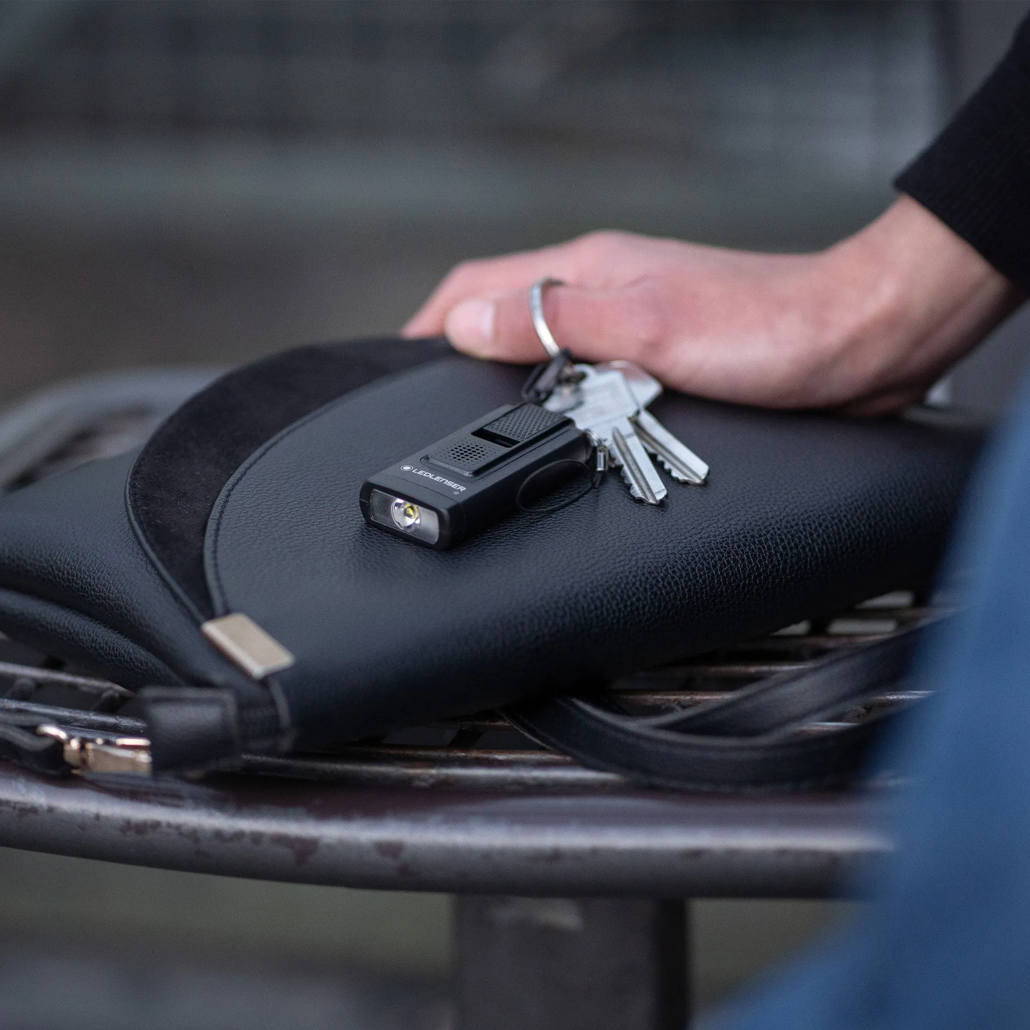 K6R Safety 4GB Keyring Torch with Safety Alarm