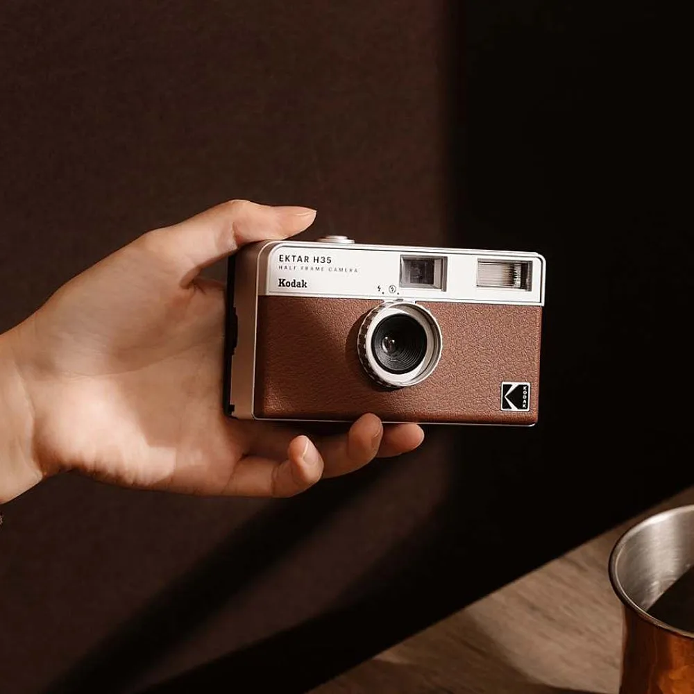 KODAK EKTAR H35 35mm Reusable Point & Shoot Analog Half Frame Film Camera with Max 72 Shots Exposures, Fixed Focus Wide-Angle Lens, Built-In Flash and Optical Viewfinder for Vintage Film Photography | Black, Brown, Off White, Sage, Sand