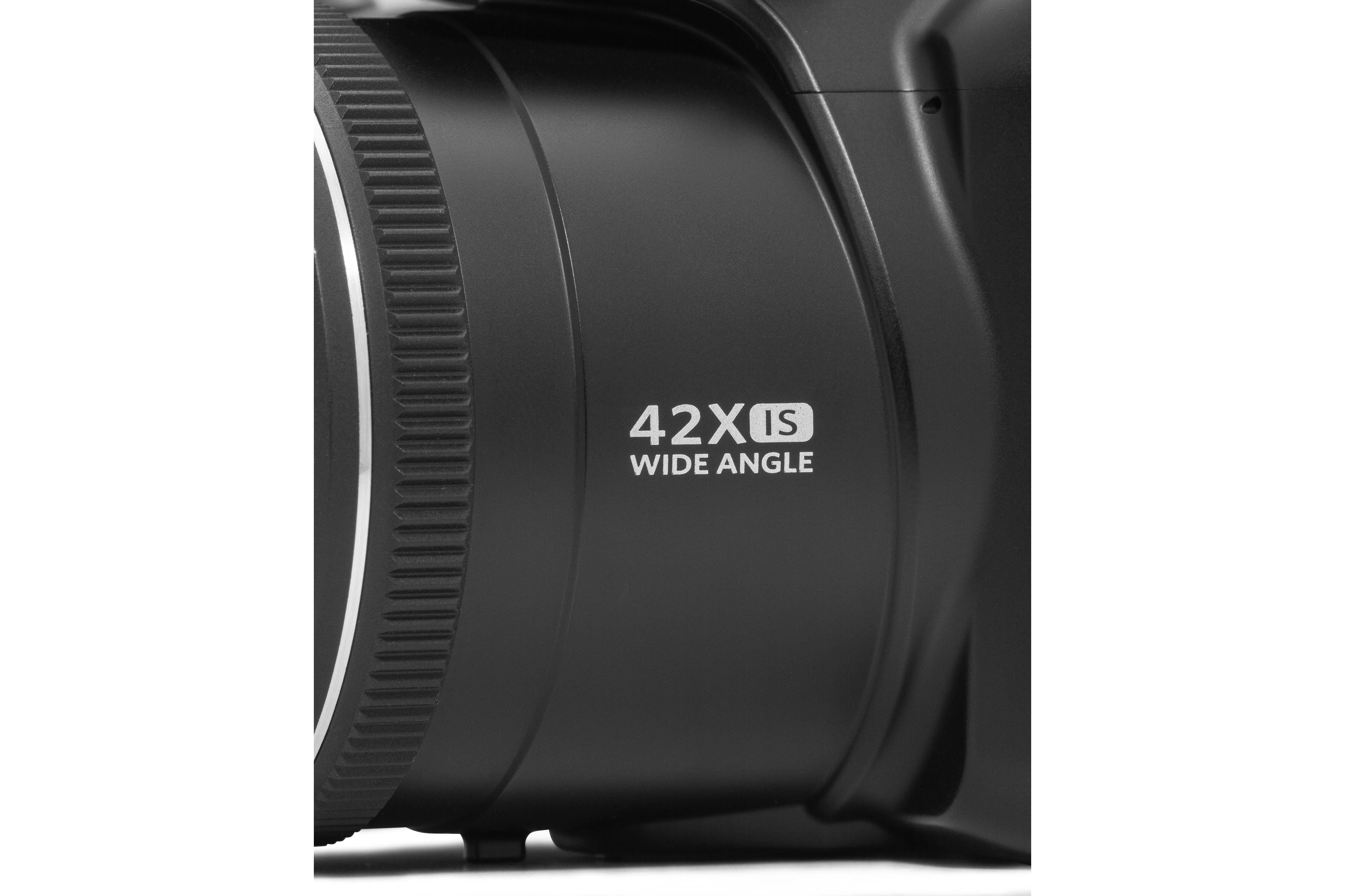 Kodak PIXPRO AZ425 20MP 42x Astro Zoom Bridge Camera with 32GB SD Card & Case