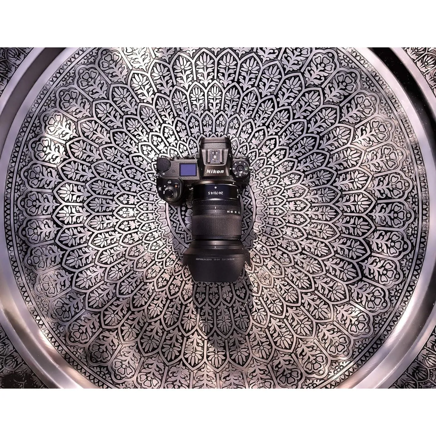 Nikon NIKKOR Z 24-70mm f/4 S Lens for Mirrorless Cameras
