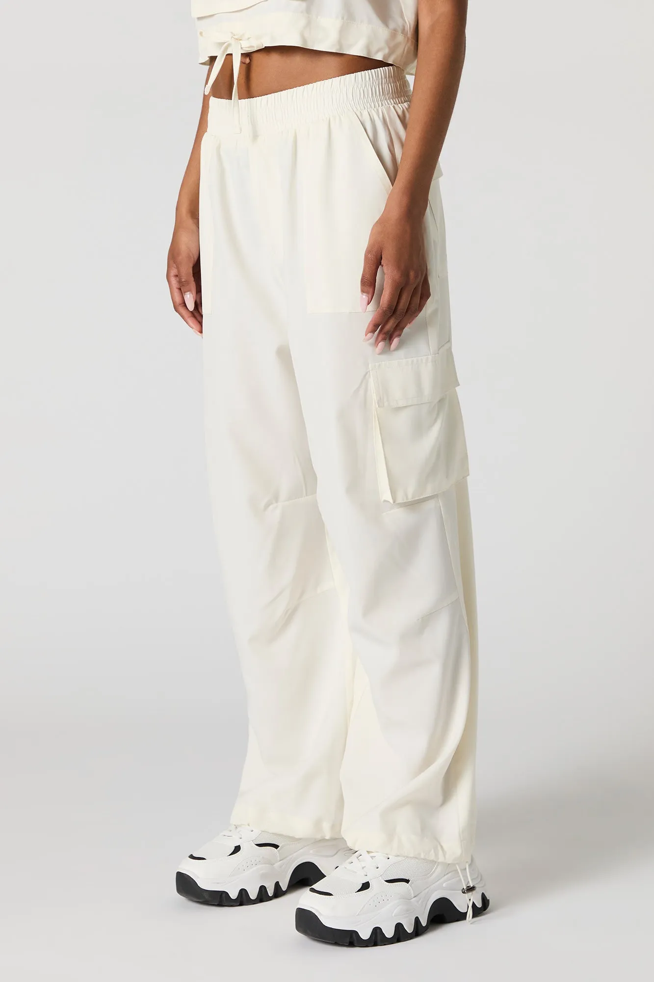 Pantalon cargo à jambe droite avec ourlet à barillet