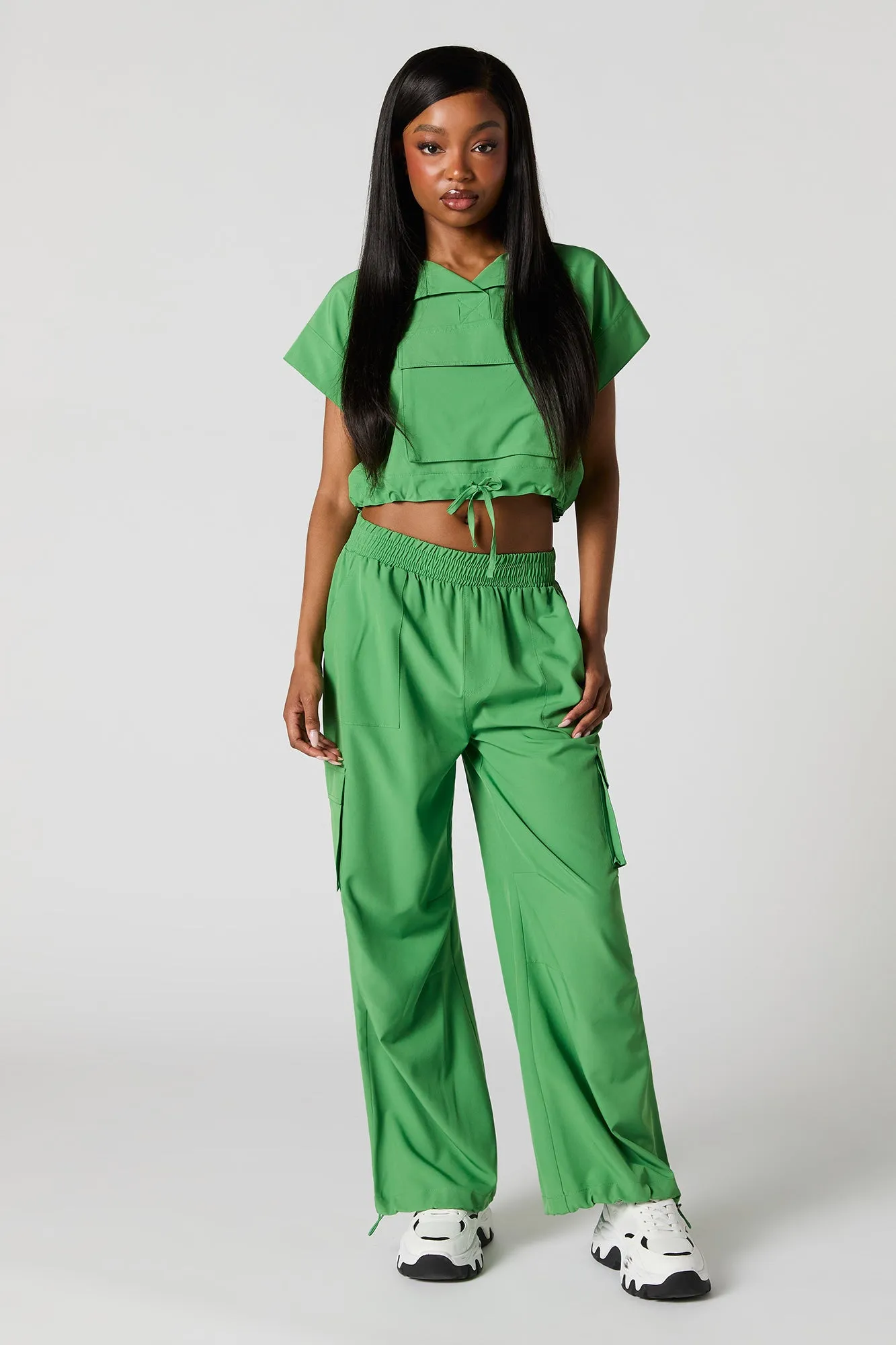 Pantalon cargo à jambe droite avec ourlet à barillet