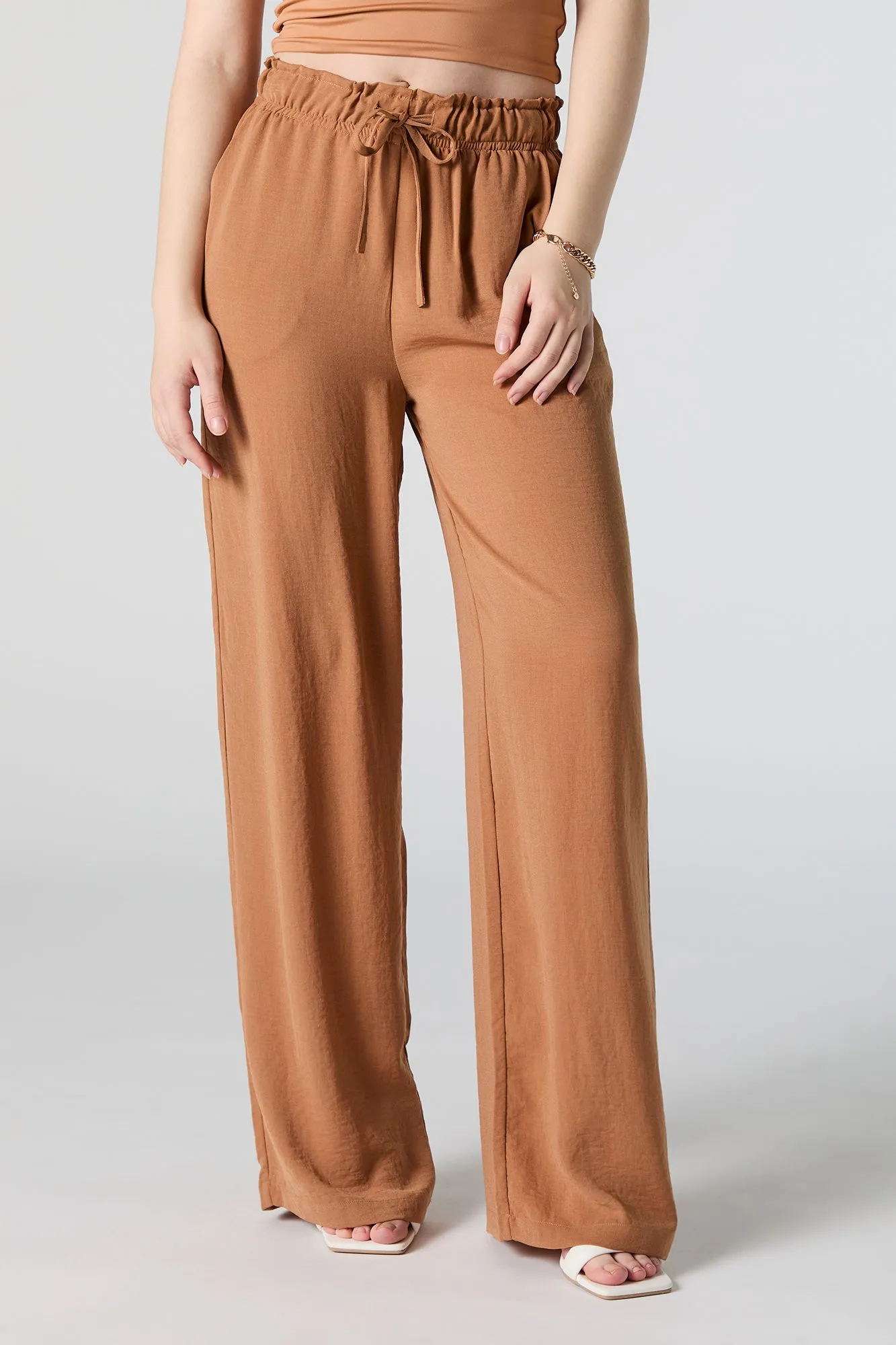 Pantalon à jambe large fluide avec taille coulissante