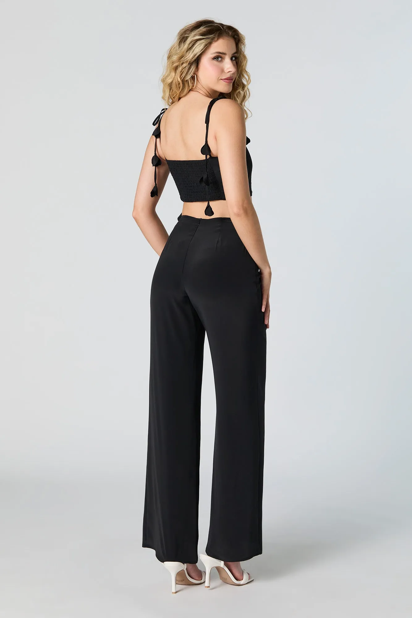 Pantalon palazzo garni d'un rang de pétales